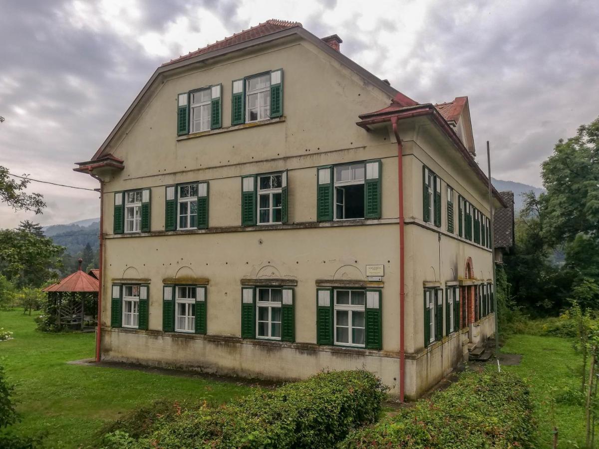 Vila Jasna Radovljica Luaran gambar